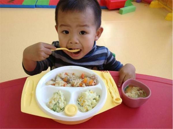 小孩吃什么容易性早熟