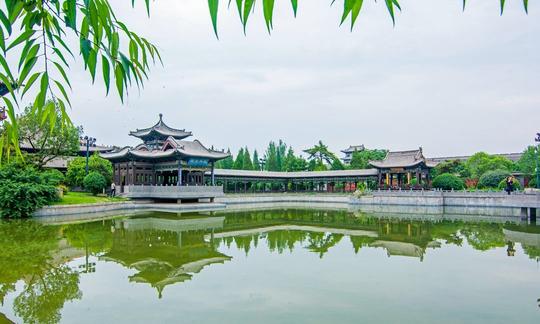 北方最冷门的古都，寺庙造得像皇宫，就在山西!
