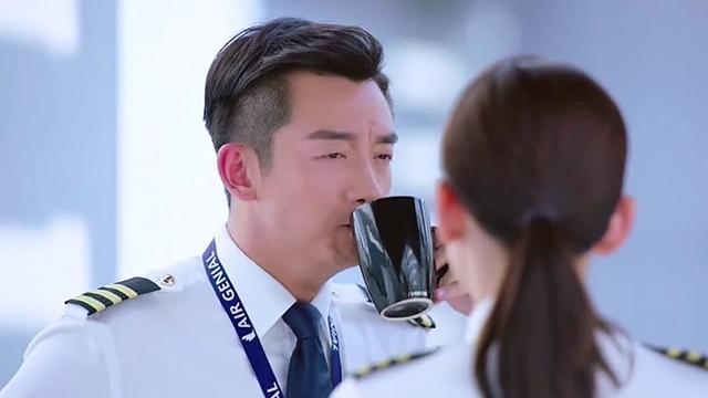 在乘坐飞机时什么时候需要系好安全带