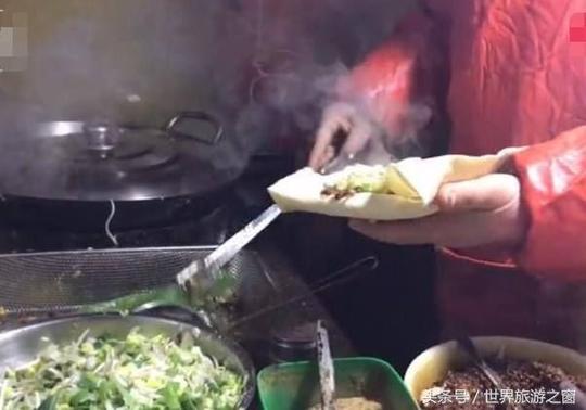 做什么生意能赚钱,这不我们农村一位大婶看大家都在外面做点小生意