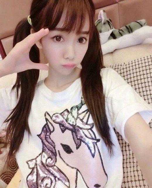 90后美女自拍空间图片素材你是我刻在心骨上的执迷不悟