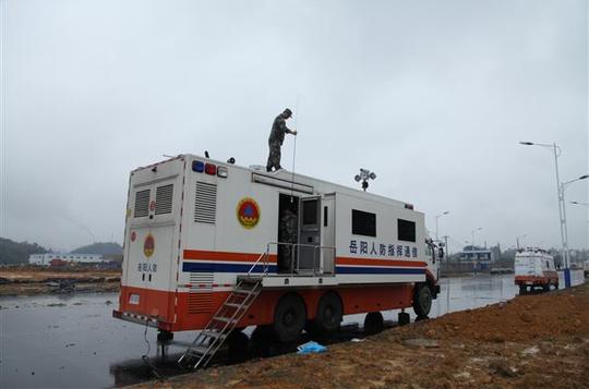 经过紧张演练,由益阳,邵阳,衡阳等派出的通信指挥车,均在指定地点按照