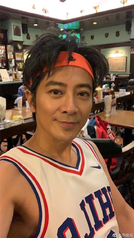 孙耀威谁封杀多年后爆出内幕已经45岁的老腊肉靠抖音再度走红