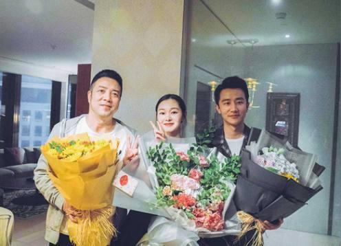 娱乐正文前不久电视剧《创业时代》也是杀青了,宋轶搭档baby和黄轩
