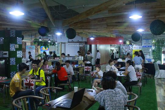 建德市人力社保局在心安创客举行了一场特殊的沙龙,助力大学生创业