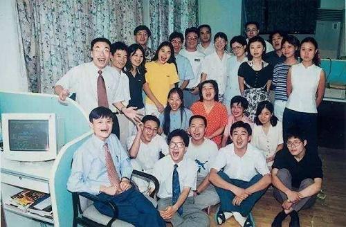 比如,阿里巴巴创业之初的18位元老,比如孙彤宇,张英,吴泳铭,彭蕾.