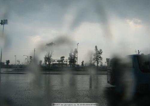 雨天雨下雨唯美伤感灰暗自然风景旅游摄影摄影180dpijpg