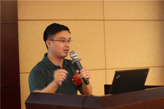 精英网创始人钟洛洲受邀为昌航学生做创业创新演讲