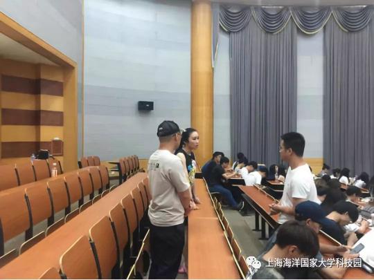 指导学生创业项目