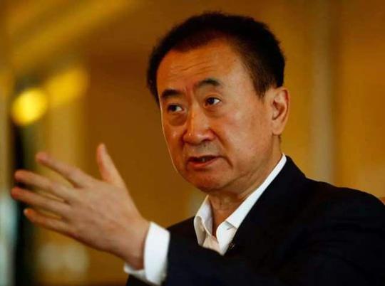 早年创业为找银行借钱，前后跑银行55次，如今银行追着借钱给他