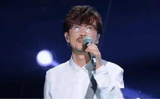 情感教父周传雄总有一首歌会叩击你的心门，这首《寂寞沙洲冷》送给你