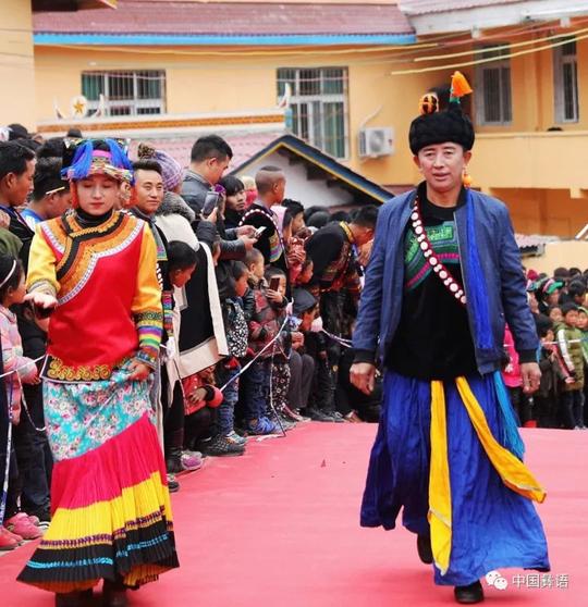 凉山甘洛吉米镇彝廊山庄举办脱贫攻坚民族团结彝历
