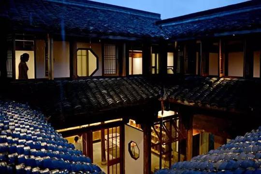 小溪游泳石头绘画冷门的江南秘境有个热门玩法