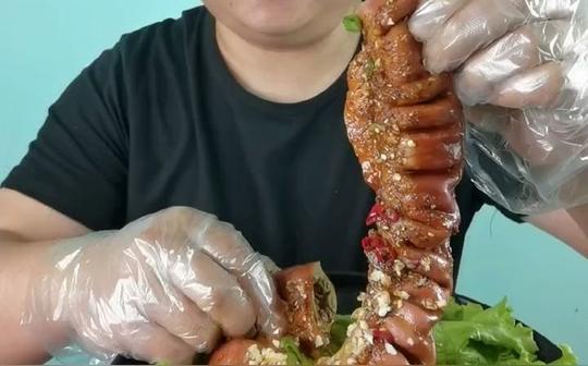【奇葩美食挑战】一定要看到最后，大盆又翻车了搞笑