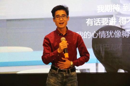 为回馈母校深圳大学,创业之星杨春林出任深大传媒ceo