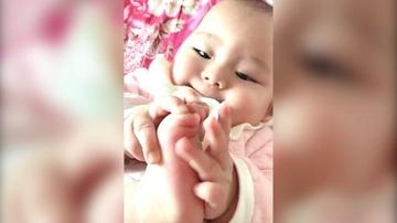 舔宝宝的jio甜咪咪的表情包