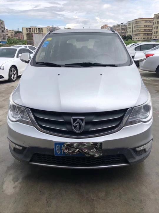 我要抵押车网宝骏7302016款1.5l手动豪华型