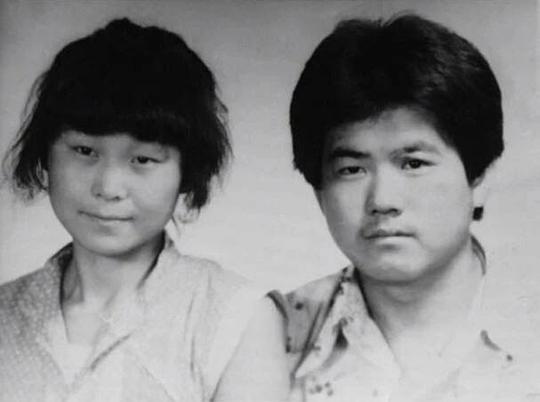 掌舵“钢铁王国”的张荣华:嫁了卖豆腐的穷小子，如今身价过百亿