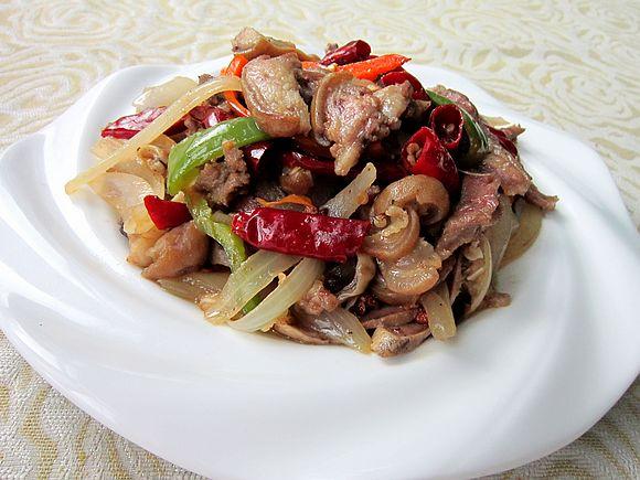 羊头可以做什么美食（吴忠美食锅巴羊肉的做法）