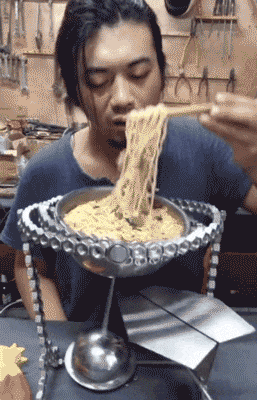 在快手上你见过哪些不是段子却又超级搞笑的视频?