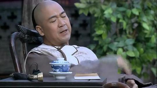 纪晓岚心虚看小月信件,被小月当场揭穿,这下尴尬了!