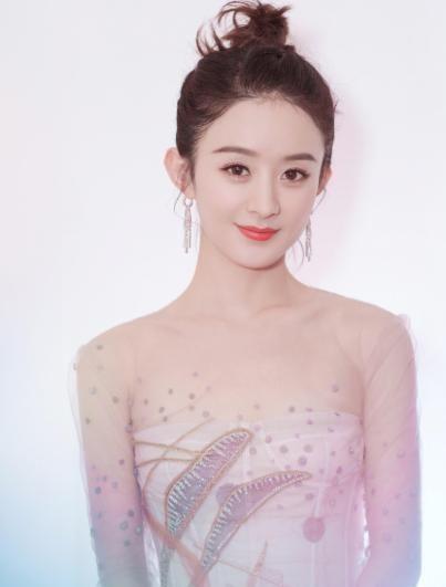 女明星的脸有多小?赵丽颖戴口罩能遮住整只脸
