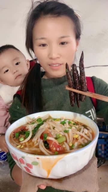 小孩那一下纠我头发疼呀#感谢快手官大大送上热门