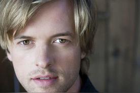 亚当&middot;坎贝尔