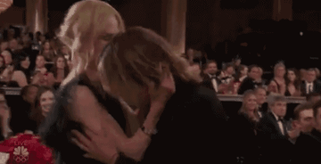 亲吻扑倒男人女人亲密表情