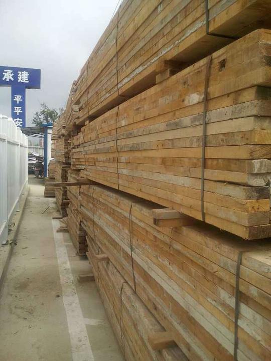 主要收购:长短方木,建筑模板,桥梁木方,竹胶板等