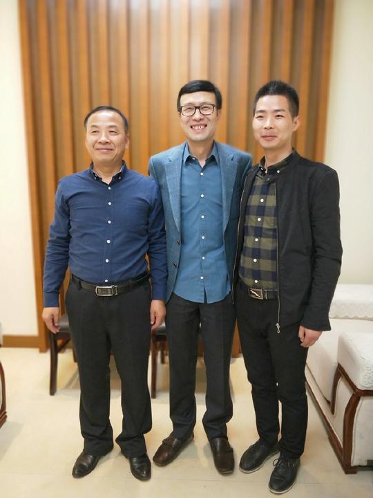 颜明李瑞斌王蓓蓓在西邮创业论坛暨onetalk青年思享大会上演讲