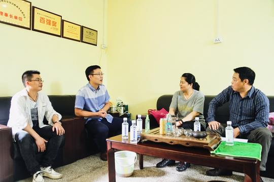 南岸区就业局领导莅临我校指导大学生创业培训工作