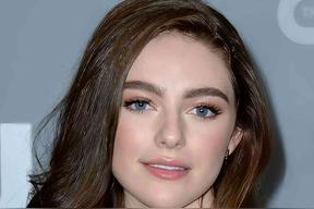 丹妮尔·罗丝·拉塞尔