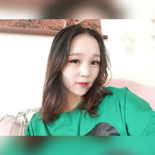 就只是想.这样简简单单的喜欢你.