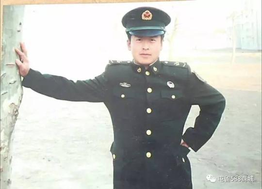 成了他创业的绊脚石,那时的葛彦青唯一拥有的就是多年的当兵经历,在部