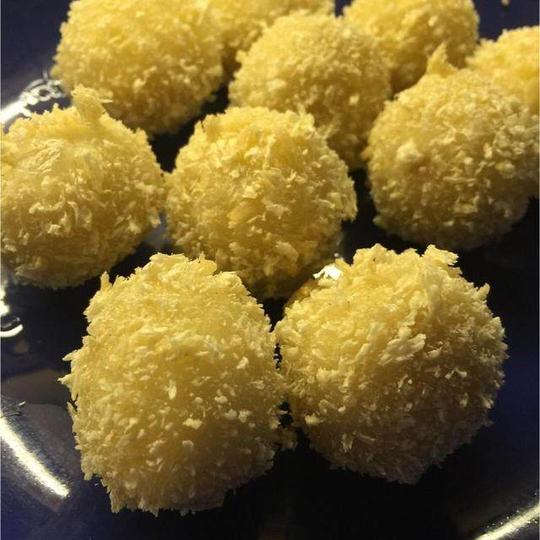 教你一个汤圆新吃法,外酥里嫩,又香又甜,孩子吃一口就