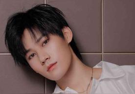 白媚生(张真源)