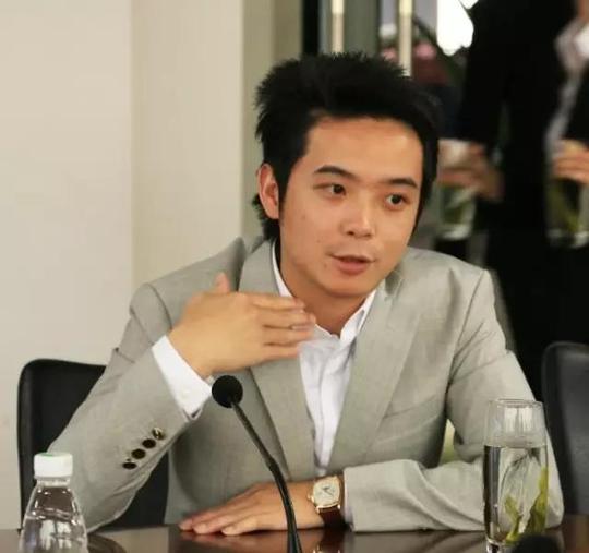 85后屌丝和马云合伙做生意,花200万吃饭