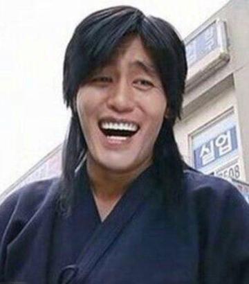 金馆长哈哈哈哈哈哈真好笑尴尬笑的表情包