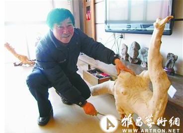 平时他忙于煤炭生意,每逢下雨下雪天、煤炭生意不忙的时候,他便上