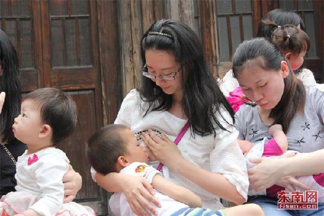 公共场合哺乳怎么看