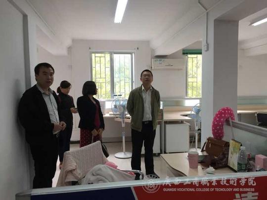通过这次学习考察,进一步加强了与桂林理工大学的创新创业学习交流