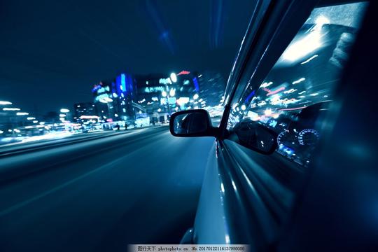 夜里行驶的轿车夜里行驶的轿车图片素材高速行驶后视镜汽车