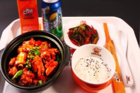 快餐加盟店如何立足市场上吉铺有自己的经营之道快餐行业的生意十