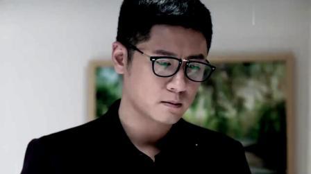 妻子离婚大厅门口晕倒，丈夫狂奔过来救人，为了妻子丈夫霸气卖车