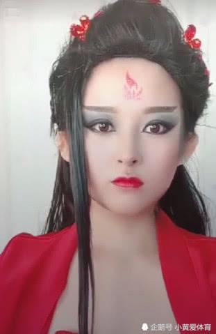 抖音小姐姐仿妆赵丽颖,手拿开的那一刻,网友:是本人吗