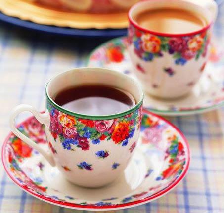 产后乳房变小是什么原因造成的