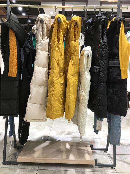 首页服装尾货推荐商家推荐如今的服装行业对于创业找项目来说