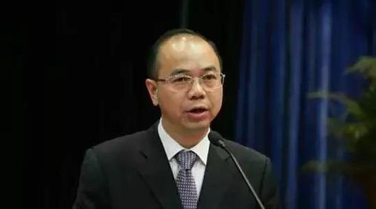 创业失败被四处追债，后靠客家娘酒赚了第一桶金，如今身价百亿