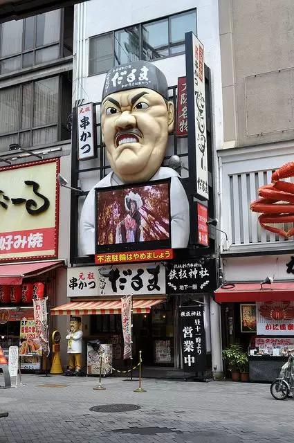 把小店设计成这样，生意不火也难!